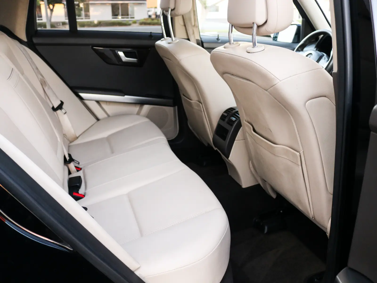 2014 Mercedes-Benz GLK-Class — photograph 10 of 15