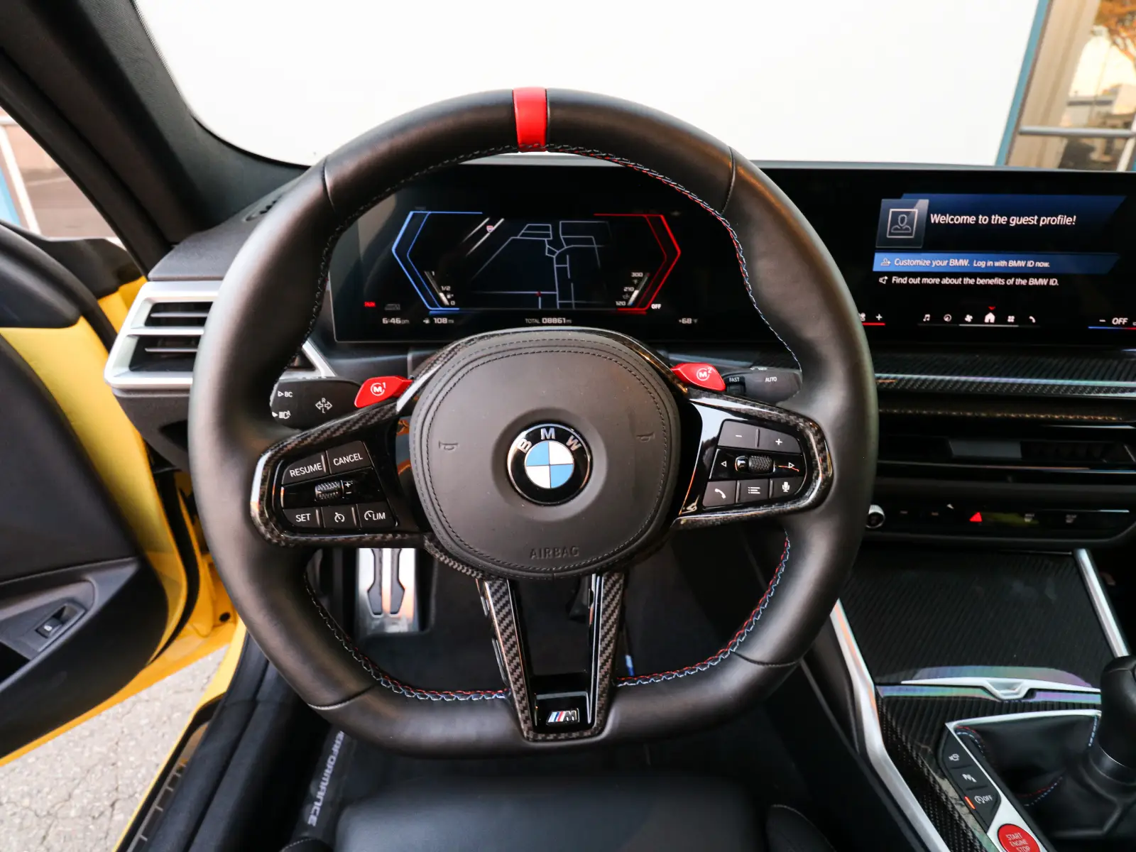 2025 BMW M4 — photograph 7 of 23