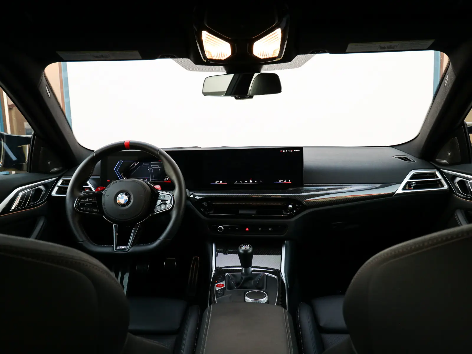 2025 BMW M4 — photograph 5 of 23